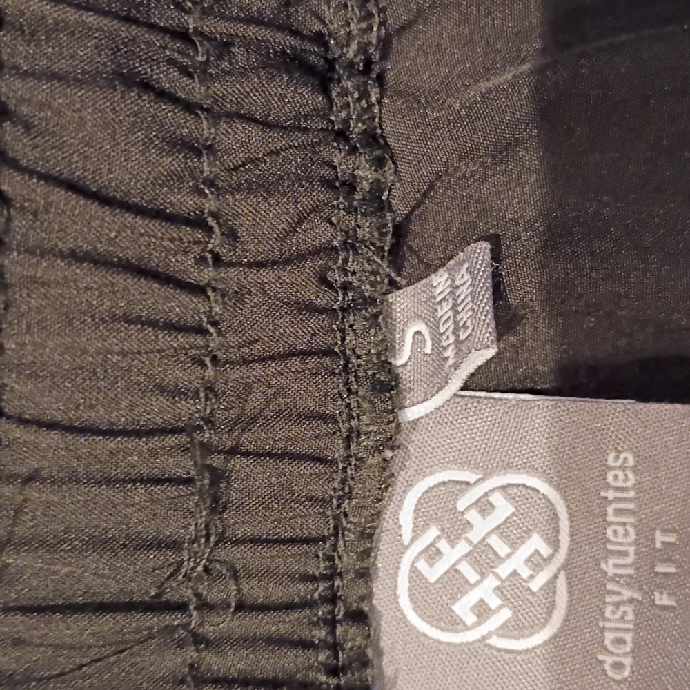 Daisy Fuentes Women's Black Joggers - Picture 4 of 4